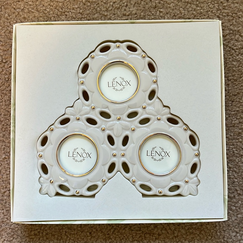 Lenox cluster picture frame